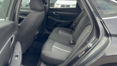 2022 Hyundai SONATA SE