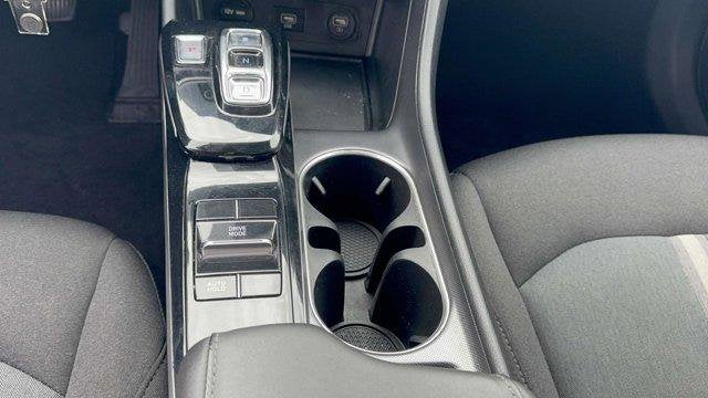 2022 Hyundai SONATA SE