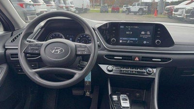 2022 Hyundai SONATA SE