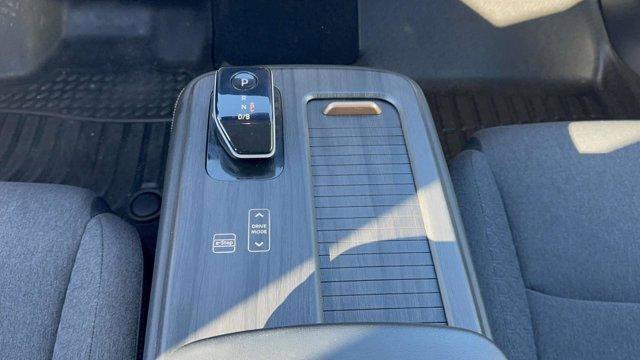 2023 Nissan Ariya VENTURE+