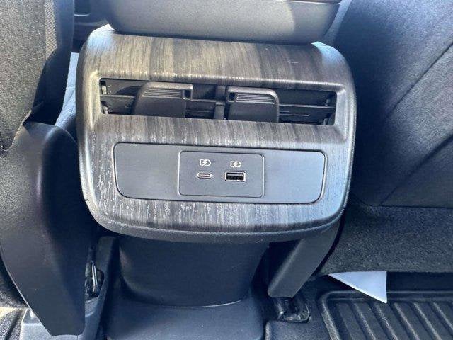 2023 Nissan Ariya VENTURE+