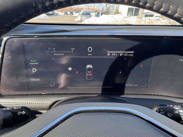 2023 Nissan Ariya VENTURE+