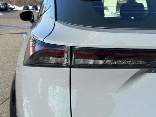 2023 Nissan Ariya VENTURE+