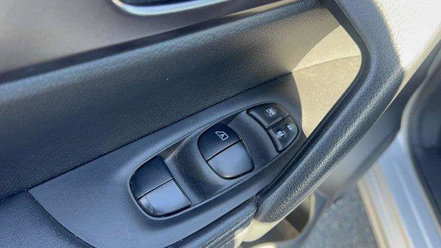 2022 Nissan Rogue Sport S