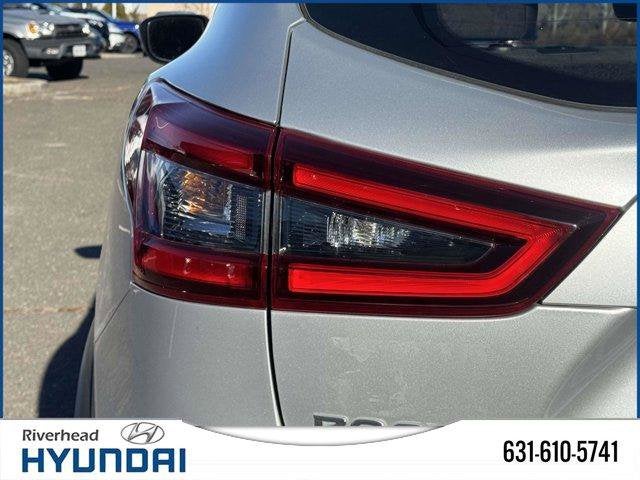 2022 Nissan Rogue Sport S