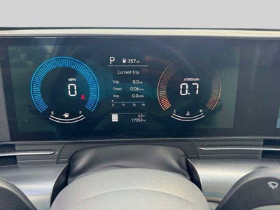 2025 Hyundai KONA SEL