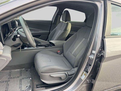 2023 Hyundai ELANTRA SE