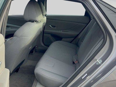 2023 Hyundai ELANTRA SE