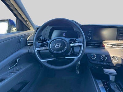 2024 Hyundai ELANTRA SE