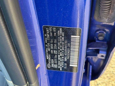 2024 Hyundai ELANTRA SE