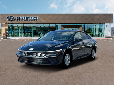 2026 Hyundai ELANTRA SE