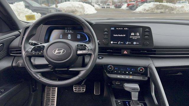 2025 Hyundai ELANTRA SEL Sport