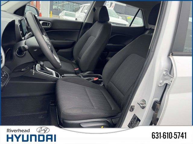 2022 Hyundai VENUE SE