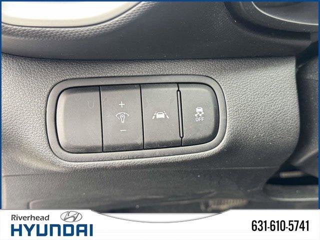 2022 Hyundai VENUE SE