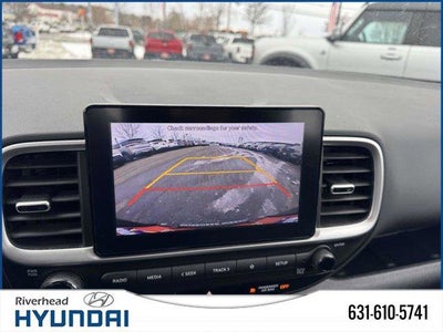 2022 Hyundai VENUE SE