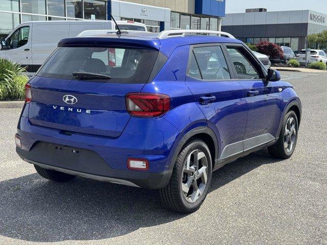 2023 Hyundai VENUE SEL