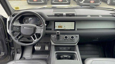 2023 Land Rover Defender 110 SE