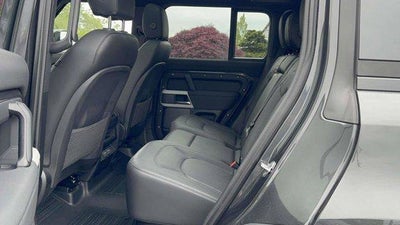 2023 Land Rover Defender 110 SE