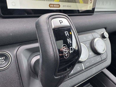 2023 Land Rover Defender 110 SE