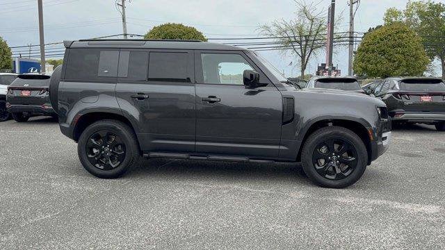 2023 Land Rover Defender 110 SE