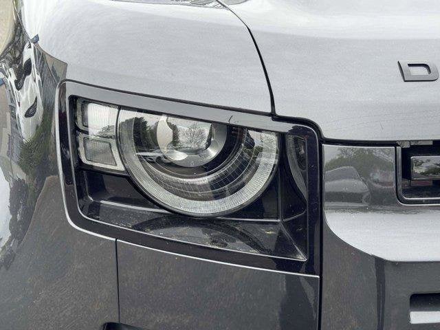 2023 Land Rover Defender 110 SE